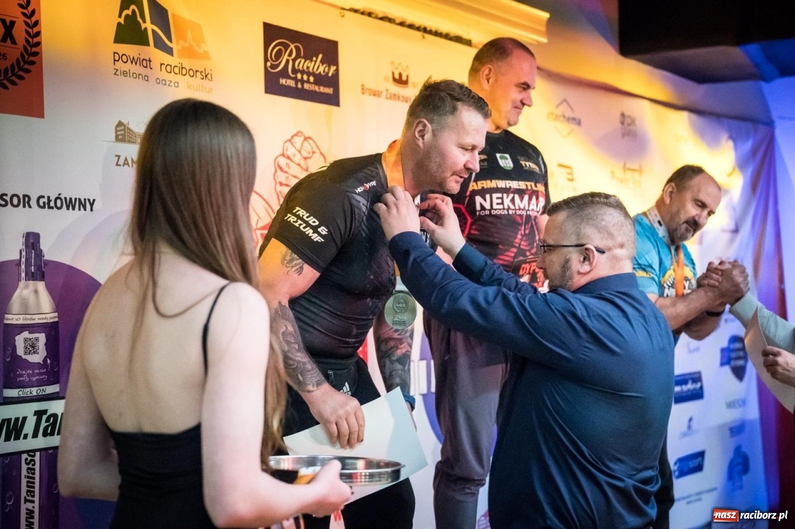 Zdjęcie w galerii na portalu naszraciborz.pl: Racibórz areną krajowej rywalizacji. Na zamku trwają XXVI Mistrzostwa Polski w Armwrestlingu wiadomości z regionu