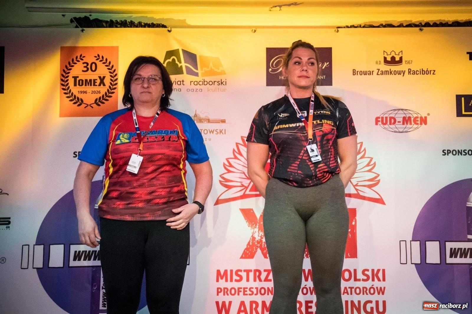 Zdjęcie w galerii na portalu naszraciborz.pl: Racibórz areną krajowej rywalizacji. Na zamku trwają XXVI Mistrzostwa Polski w Armwrestlingu wiadomości z regionu