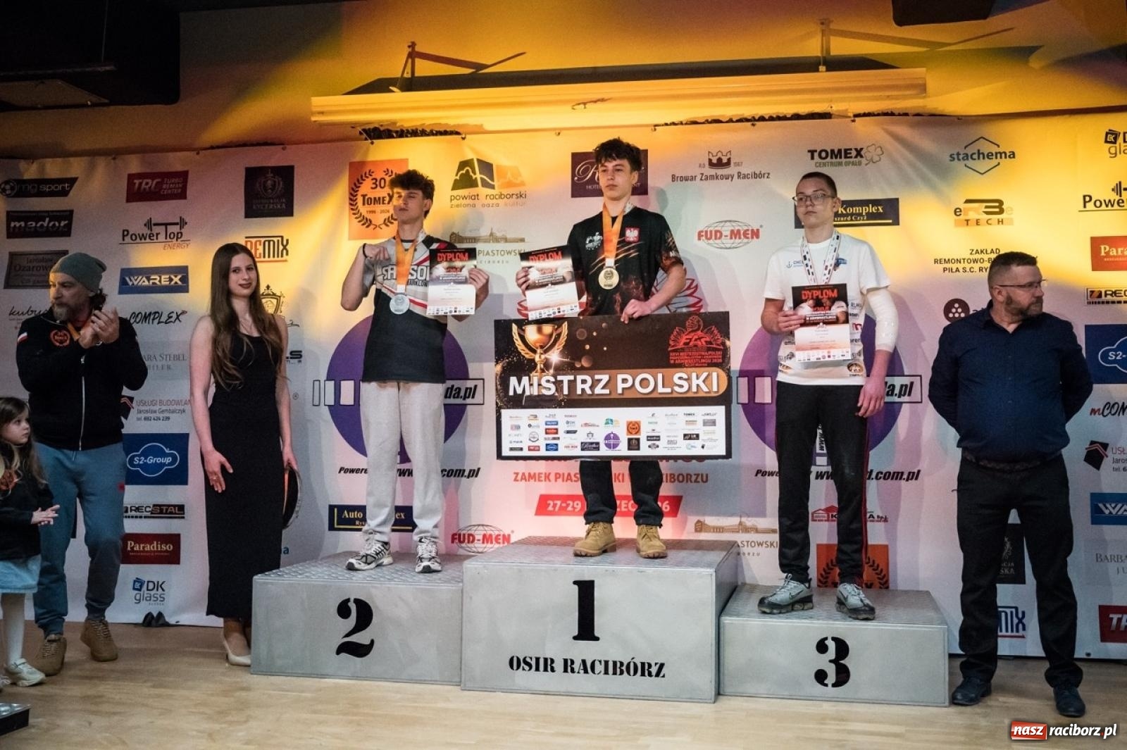 Zdjęcie w galerii na portalu naszraciborz.pl: Racibórz areną krajowej rywalizacji. Na zamku trwają XXVI Mistrzostwa Polski w Armwrestlingu wiadomości z regionu