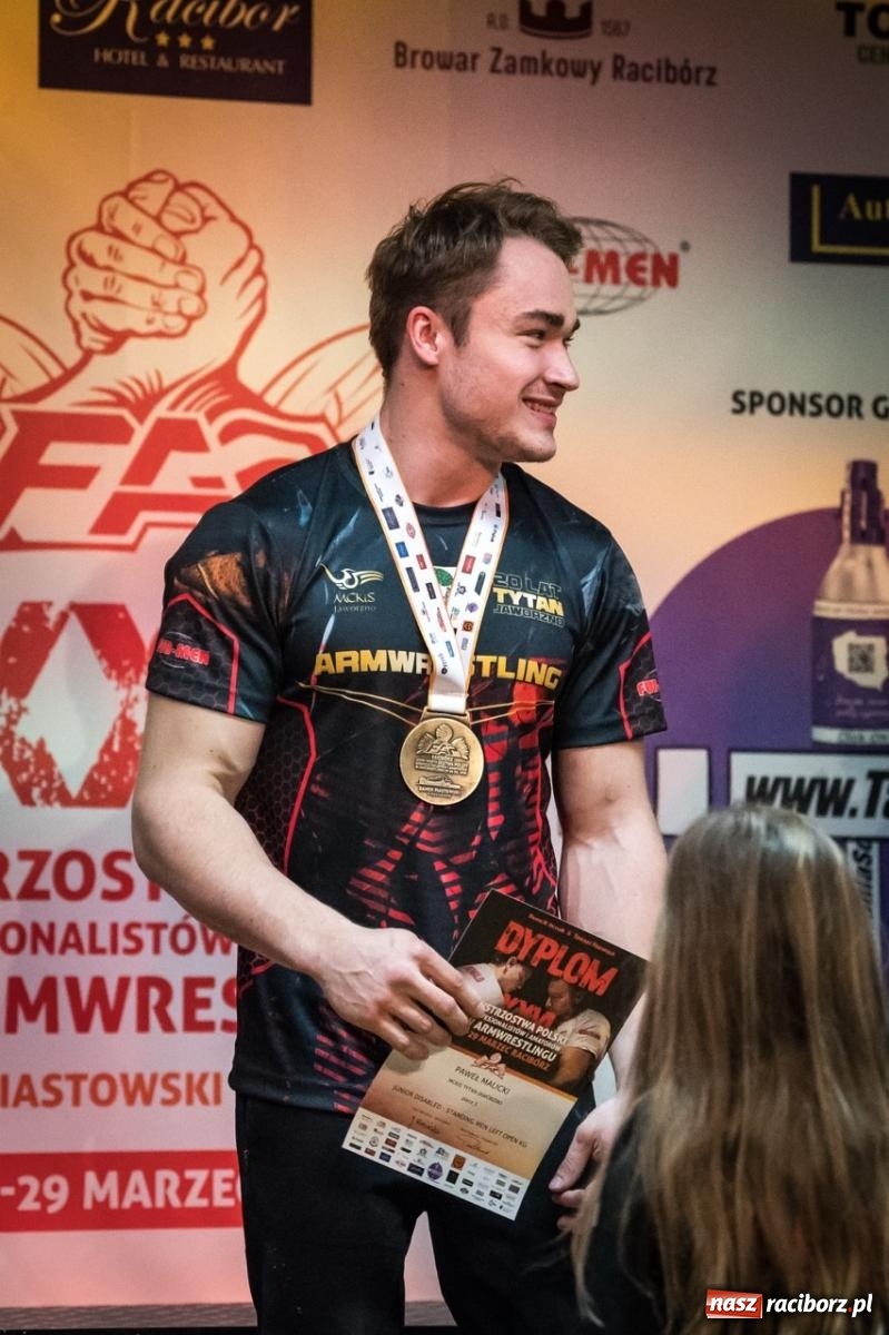 Zdjęcie w galerii na portalu naszraciborz.pl: Racibórz areną krajowej rywalizacji. Na zamku trwają XXVI Mistrzostwa Polski w Armwrestlingu wiadomości z regionu