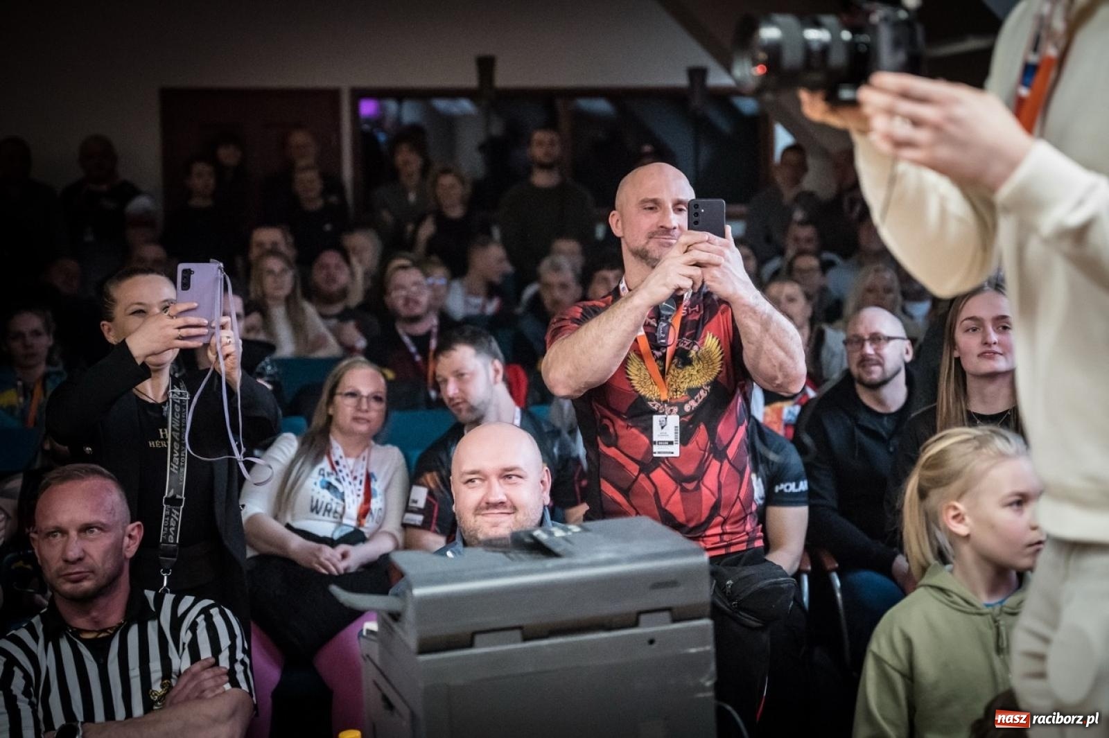 Zdjęcie w galerii na portalu naszraciborz.pl: Racibórz areną krajowej rywalizacji. Na zamku trwają XXVI Mistrzostwa Polski w Armwrestlingu wiadomości z regionu