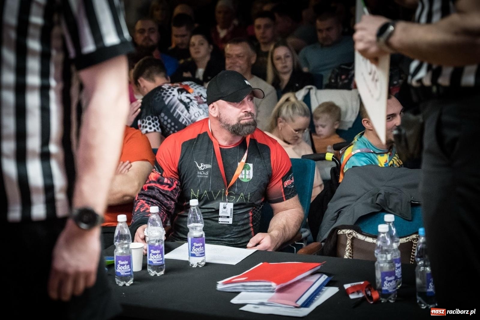 Zdjęcie w galerii na portalu naszraciborz.pl: Racibórz areną krajowej rywalizacji. Na zamku trwają XXVI Mistrzostwa Polski w Armwrestlingu wiadomości z regionu