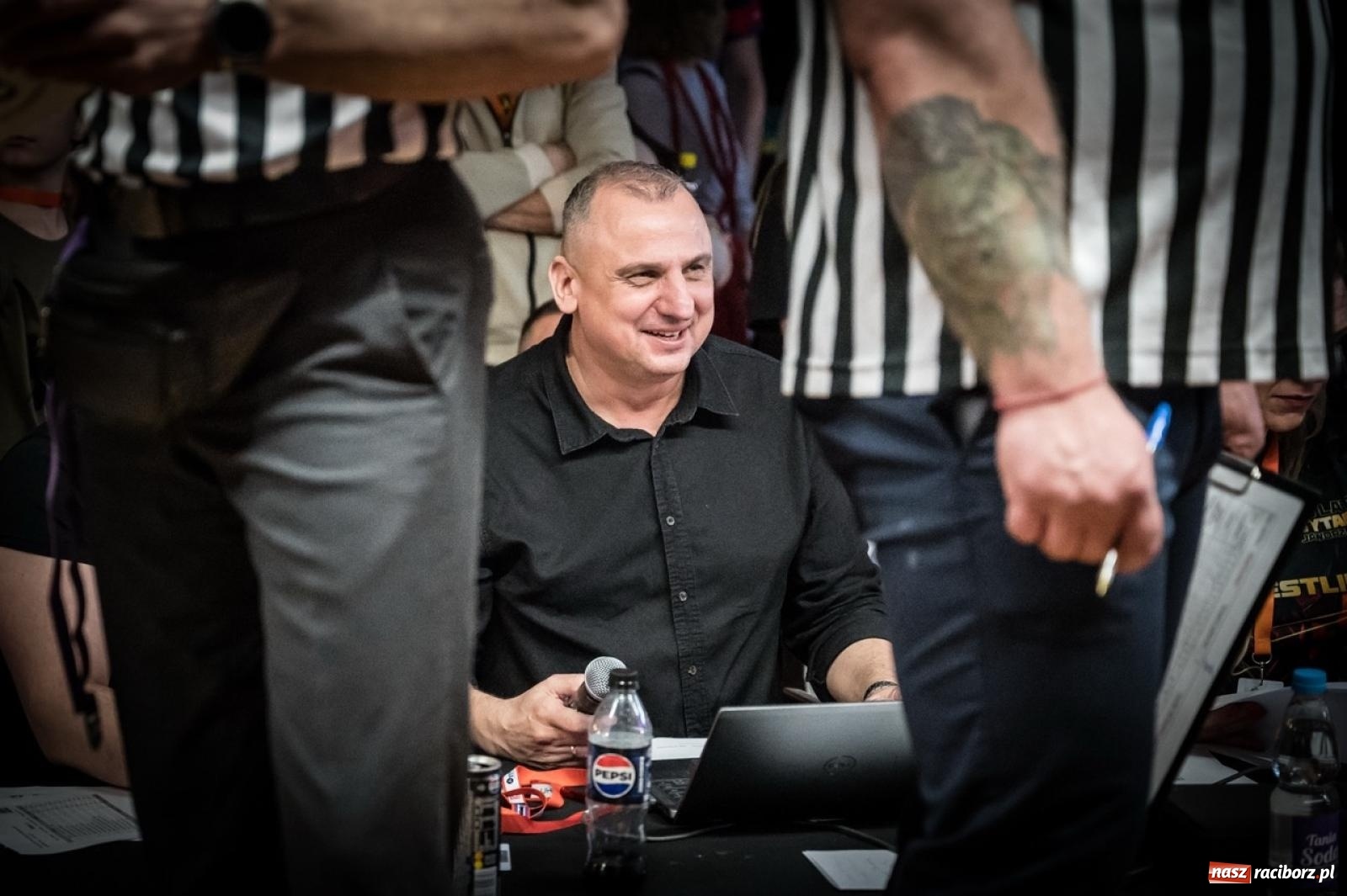 Zdjęcie w galerii na portalu naszraciborz.pl: Racibórz areną krajowej rywalizacji. Na zamku trwają XXVI Mistrzostwa Polski w Armwrestlingu wiadomości z regionu