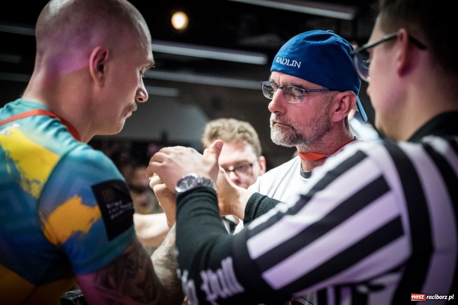 Zdjęcie w galerii na portalu naszraciborz.pl: Racibórz areną krajowej rywalizacji. Na zamku trwają XXVI Mistrzostwa Polski w Armwrestlingu wiadomości z regionu