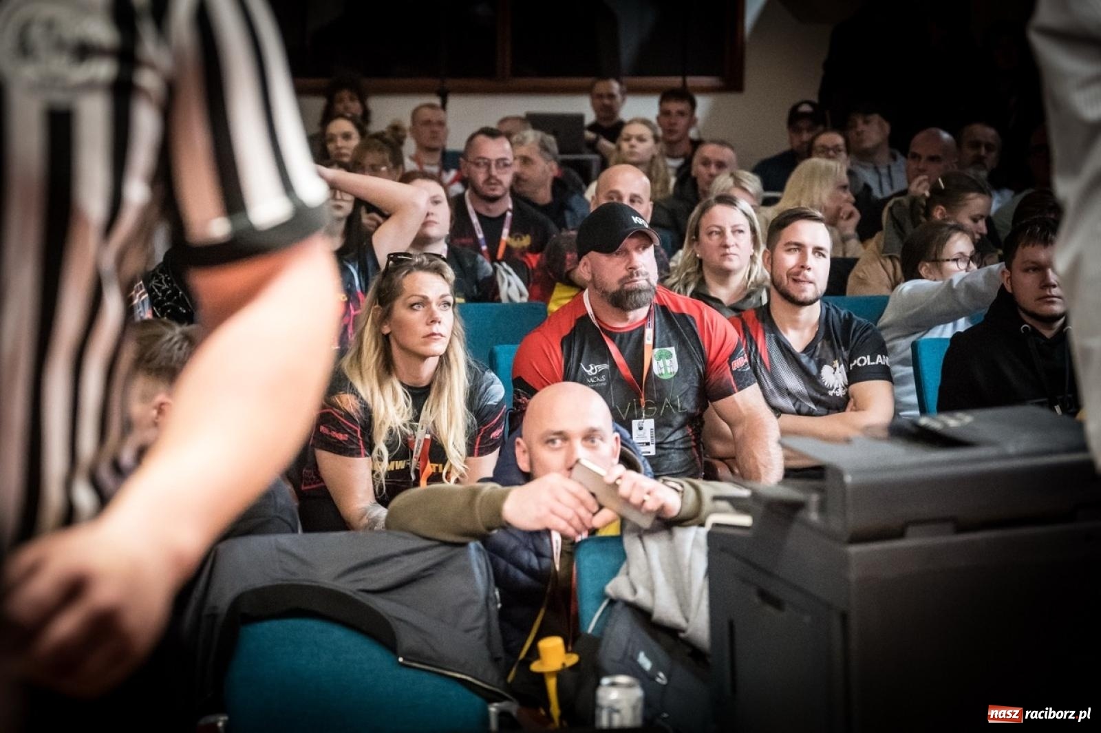 Zdjęcie w galerii na portalu naszraciborz.pl: Racibórz areną krajowej rywalizacji. Na zamku trwają XXVI Mistrzostwa Polski w Armwrestlingu wiadomości z regionu