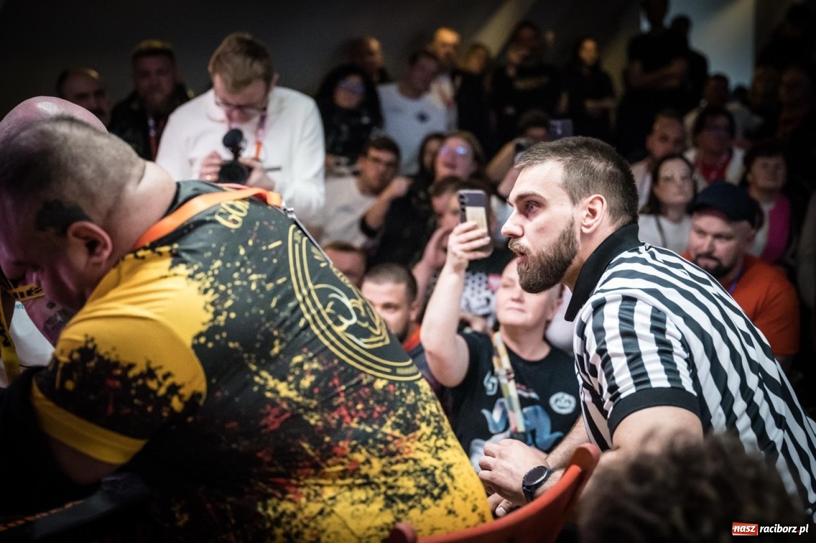 Zdjęcie w galerii na portalu naszraciborz.pl: Racibórz areną krajowej rywalizacji. Na zamku trwają XXVI Mistrzostwa Polski w Armwrestlingu wiadomości z regionu