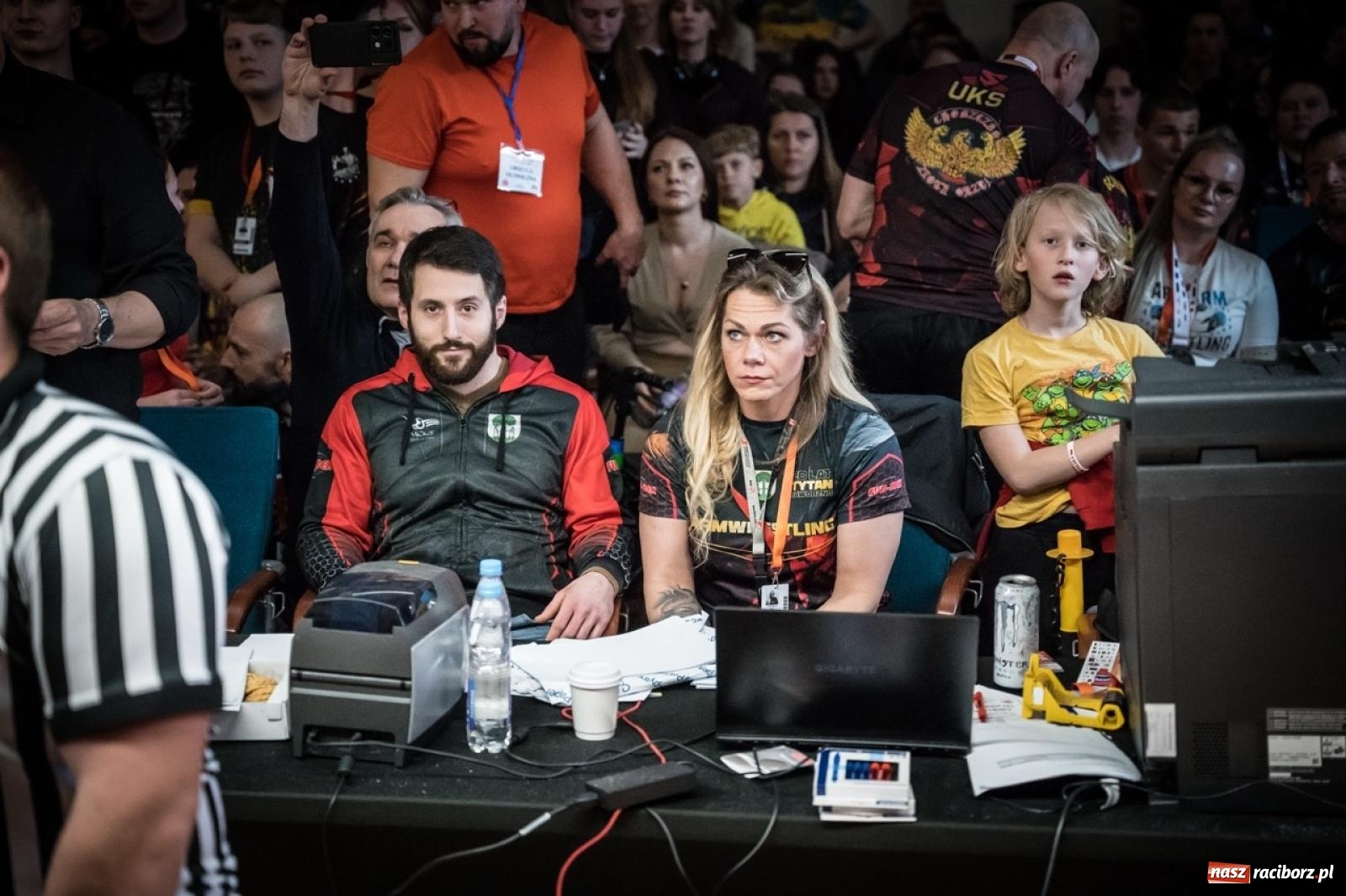 Zdjęcie w galerii na portalu naszraciborz.pl: Racibórz areną krajowej rywalizacji. Na zamku trwają XXVI Mistrzostwa Polski w Armwrestlingu wiadomości z regionu