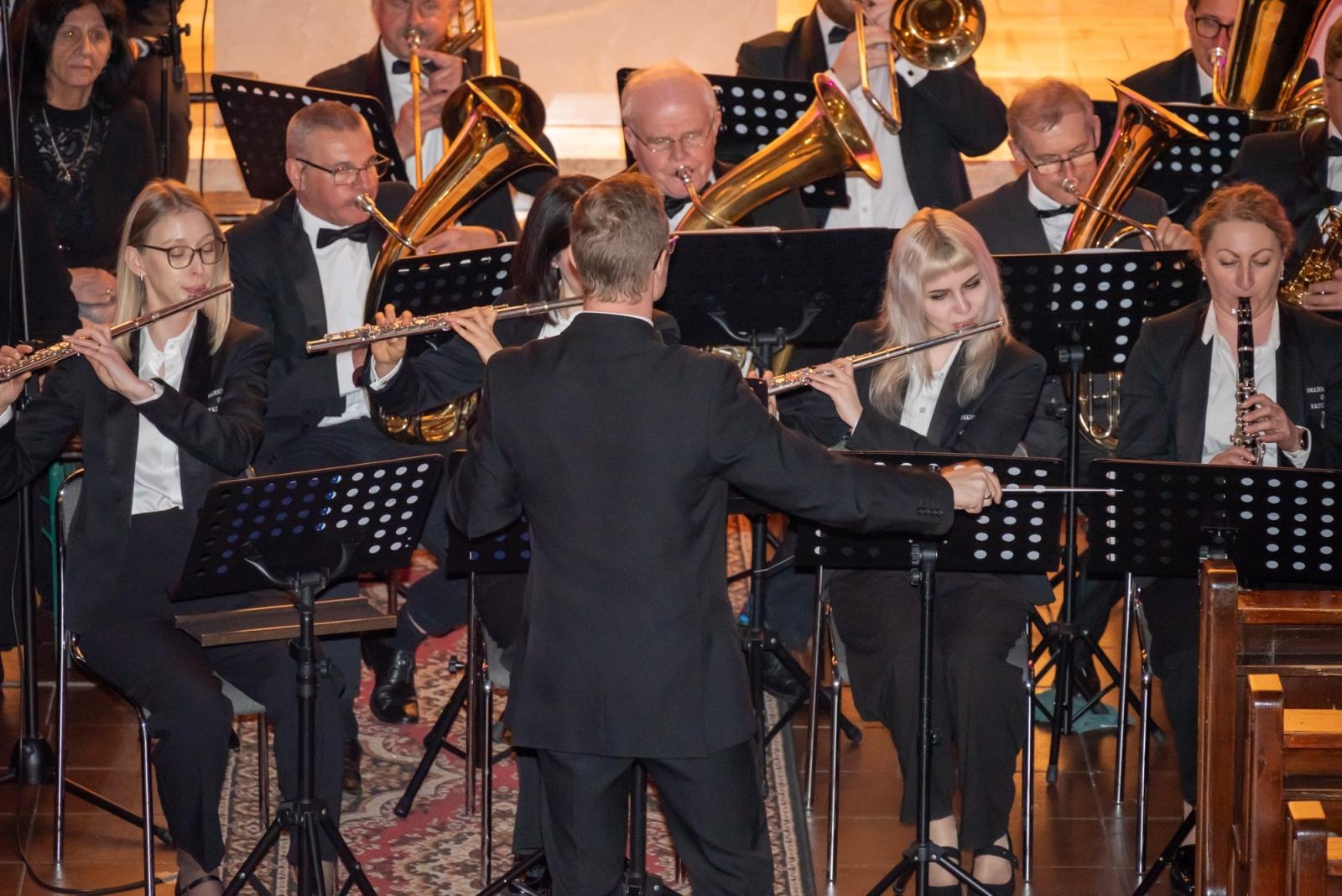 Zdjęcie w galerii na portalu naszraciborz.pl: Oratorium Pasyjne w Zabełkowie. Muzyczne i duchowe wydarzenie w kościele św. Jadwigi wiadomości z regionu