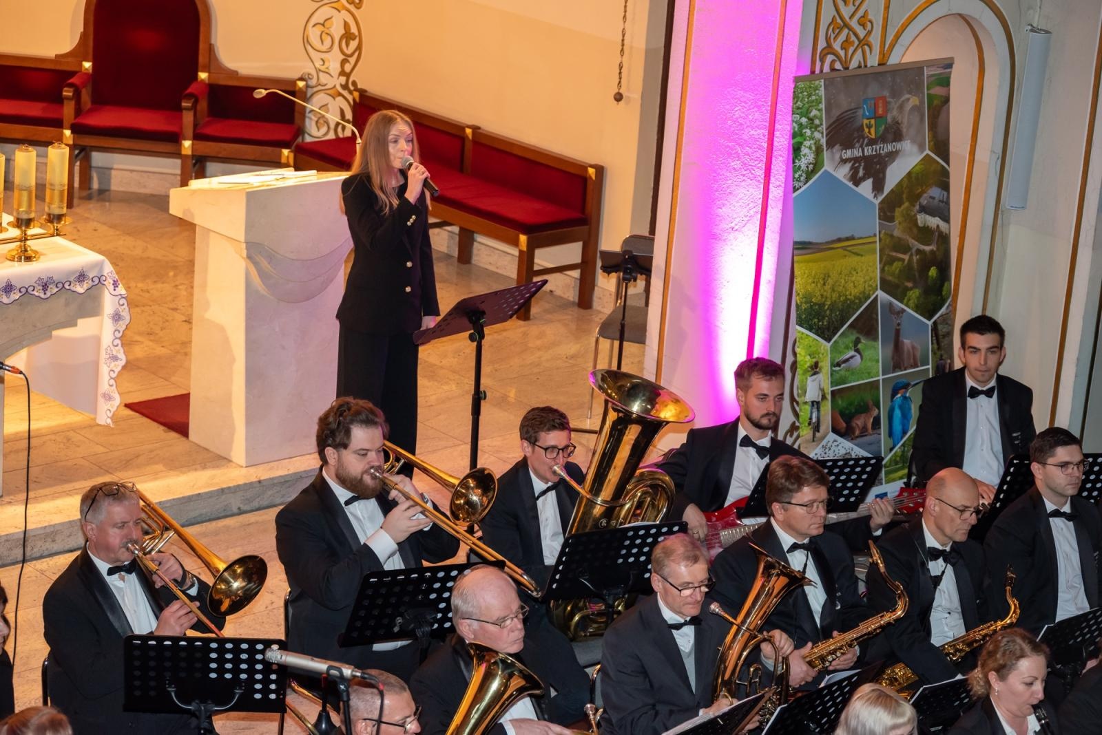 Zdjęcie w galerii na portalu naszraciborz.pl: Oratorium Pasyjne w Zabełkowie. Muzyczne i duchowe wydarzenie w kościele św. Jadwigi wiadomości z regionu