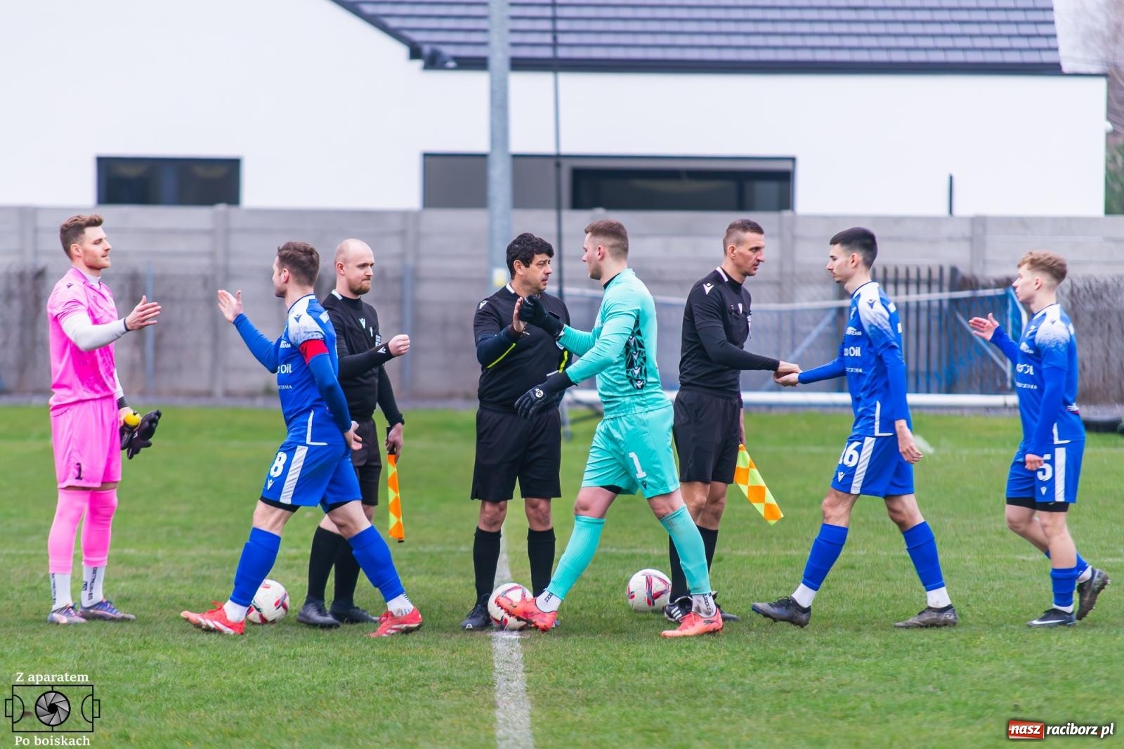 Zdjęcie w galerii na portalu naszraciborz.pl: Niewykorzystane okazje i spóźniona pogoń. Podział punktów w derbach [FOTO] wiadomości z regionu