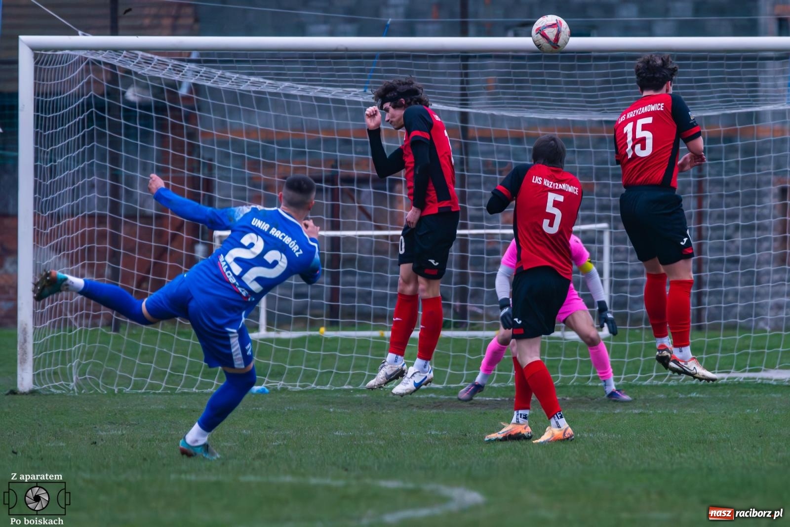Zdjęcie w galerii na portalu naszraciborz.pl: Niewykorzystane okazje i spóźniona pogoń. Podział punktów w derbach [FOTO] wiadomości z regionu