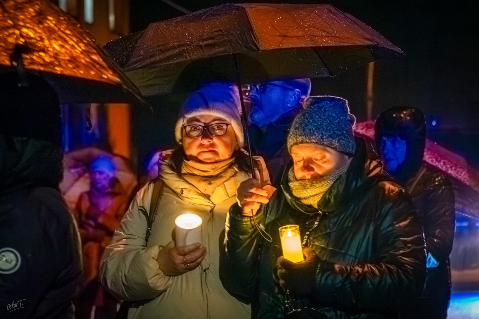 Zdjęcie w galerii na portalu naszraciborz.pl: Droga krzyżowa przeszła ulicami Nędzy wiadomości z regionu