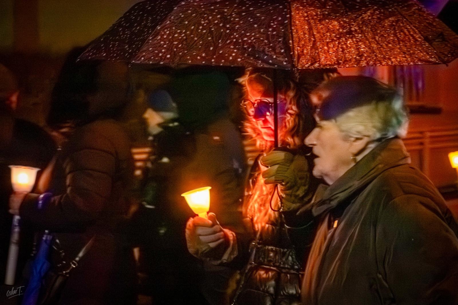 Zdjęcie w galerii na portalu naszraciborz.pl: Droga krzyżowa przeszła ulicami Nędzy wiadomości z regionu