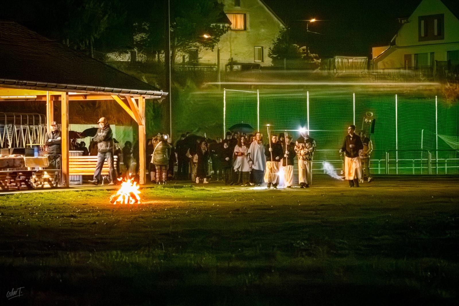 Zdjęcie w galerii na portalu naszraciborz.pl: Droga krzyżowa przeszła ulicami Nędzy wiadomości z regionu