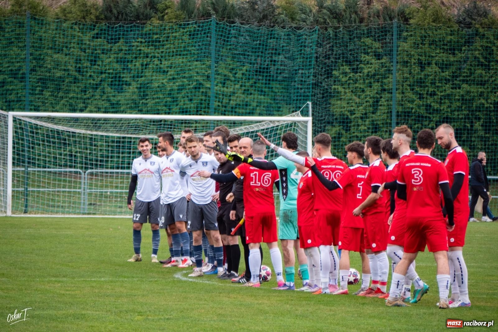 Zdjęcie w galerii na portalu naszraciborz.pl: Dziewięć goli i wielkie emocje. Nędza przegrywa po thrillerze [FOTO] wiadomości z regionu