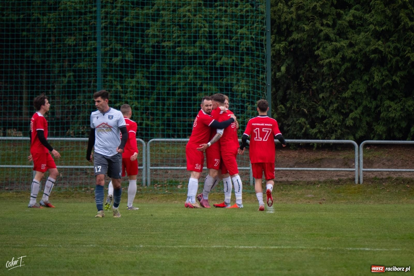 Zdjęcie w galerii na portalu naszraciborz.pl: Dziewięć goli i wielkie emocje. Nędza przegrywa po thrillerze [FOTO] wiadomości z regionu