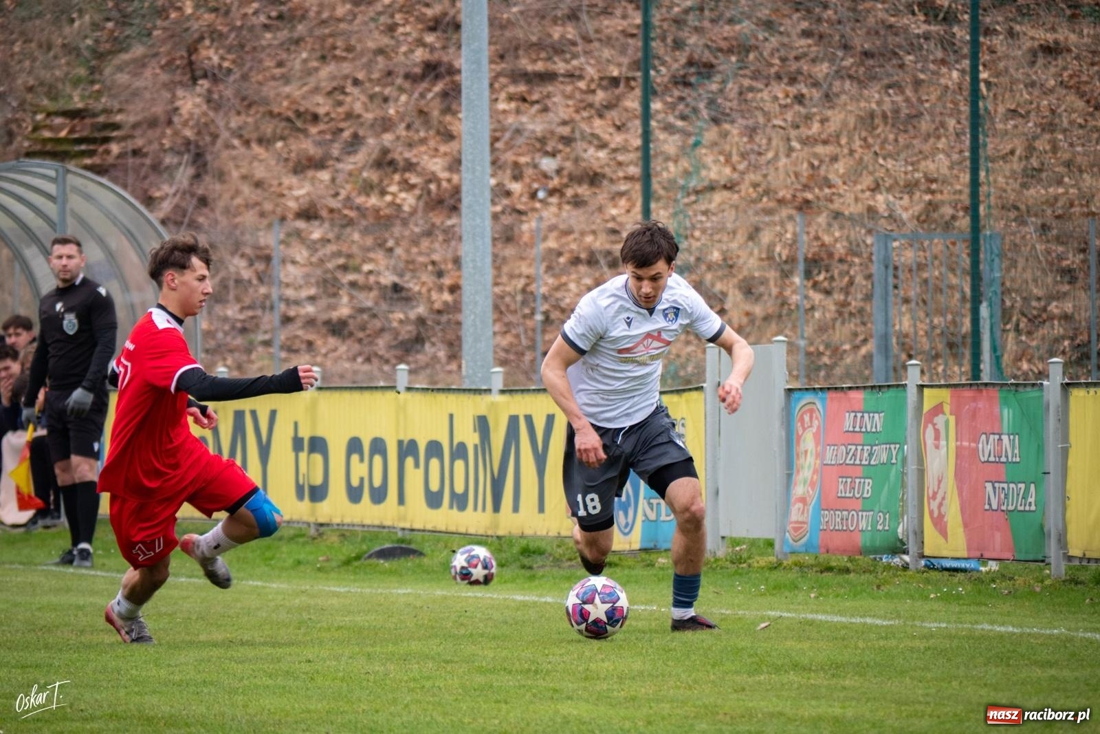 Zdjęcie w galerii na portalu naszraciborz.pl: Dziewięć goli i wielkie emocje. Nędza przegrywa po thrillerze [FOTO] wiadomości z regionu