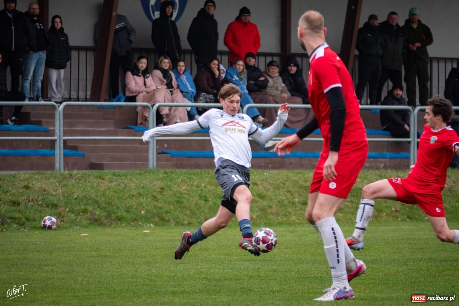 Zdjęcie w galerii na portalu naszraciborz.pl: Dziewięć goli i wielkie emocje. Nędza przegrywa po thrillerze [FOTO] wiadomości z regionu