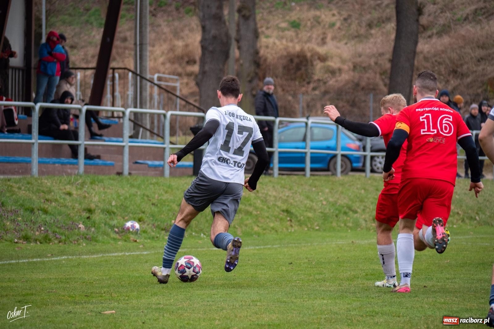 Zdjęcie w galerii na portalu naszraciborz.pl: Dziewięć goli i wielkie emocje. Nędza przegrywa po thrillerze [FOTO] wiadomości z regionu