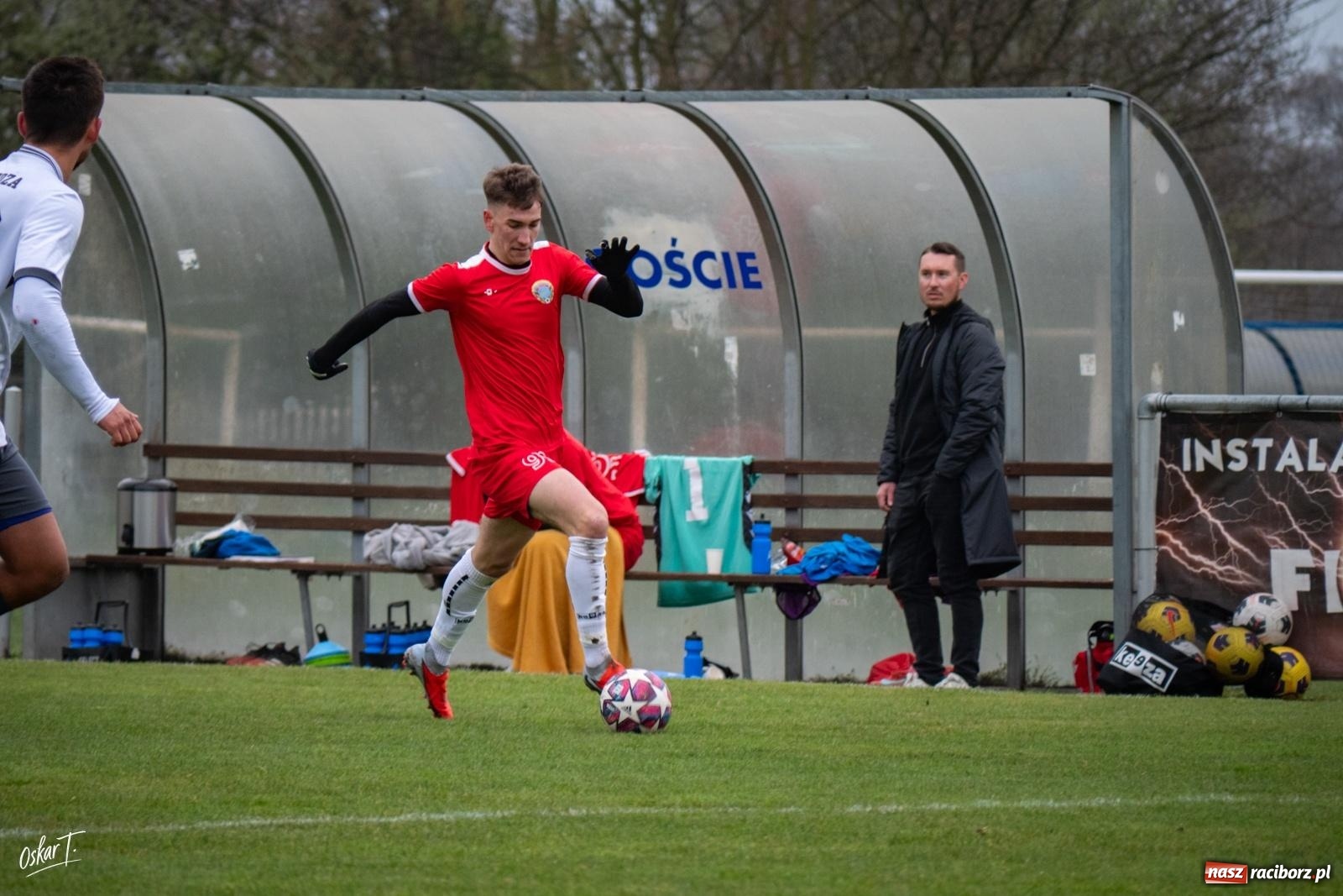 Zdjęcie w galerii na portalu naszraciborz.pl: Dziewięć goli i wielkie emocje. Nędza przegrywa po thrillerze [FOTO] wiadomości z regionu