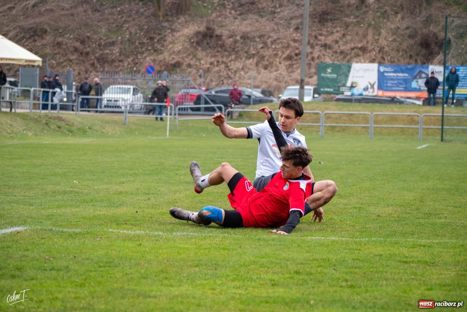 Zdjęcie w galerii na portalu naszraciborz.pl: Dziewięć goli i wielkie emocje. Nędza przegrywa po thrillerze [FOTO] wiadomości z regionu