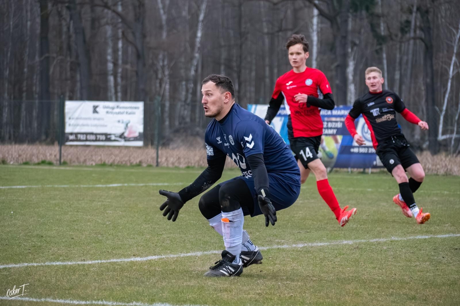 Zdjęcie w galerii na portalu naszraciborz.pl: Obudzili się w końcówce, ale zabrakło czasu. Markowice bez punktów w derbach [FOTO] wiadomości z regionu