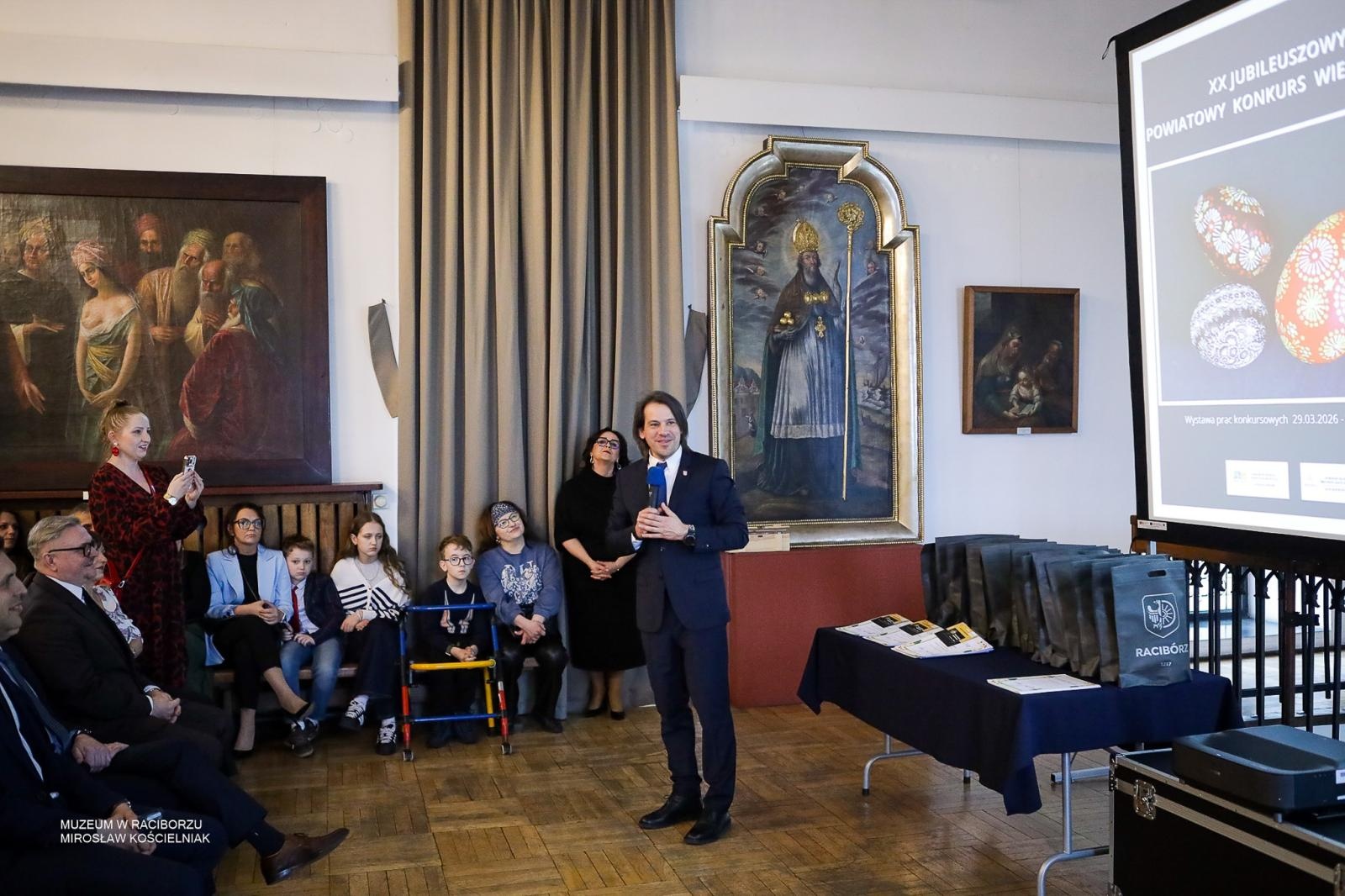 Zdjęcie w galerii na portalu naszraciborz.pl: Rozstrzygnięto XX Powiatowy Konkurs Wielkanocny w Raciborzu wiadomości z regionu