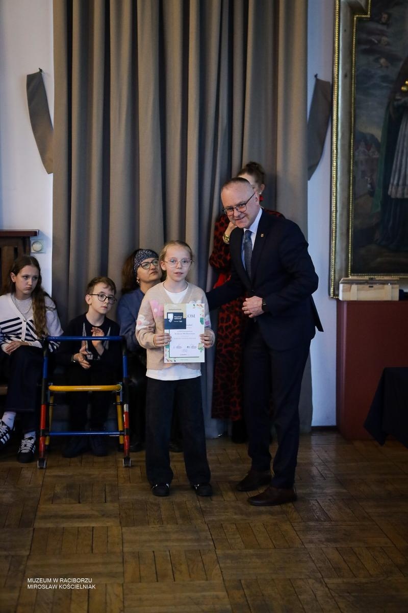 Zdjęcie w galerii na portalu naszraciborz.pl: Rozstrzygnięto XX Powiatowy Konkurs Wielkanocny w Raciborzu wiadomości z regionu