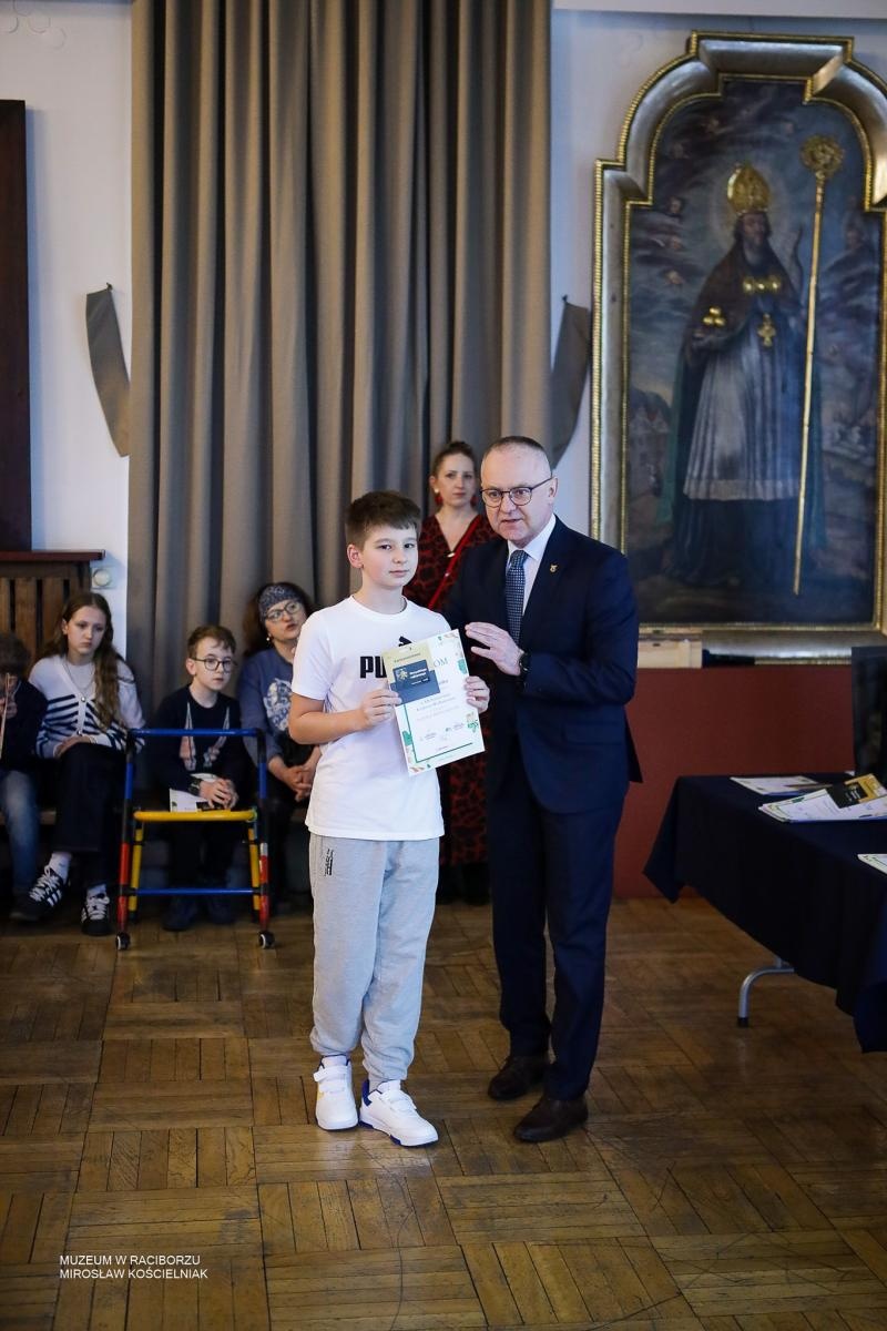 Zdjęcie w galerii na portalu naszraciborz.pl: Rozstrzygnięto XX Powiatowy Konkurs Wielkanocny w Raciborzu wiadomości z regionu