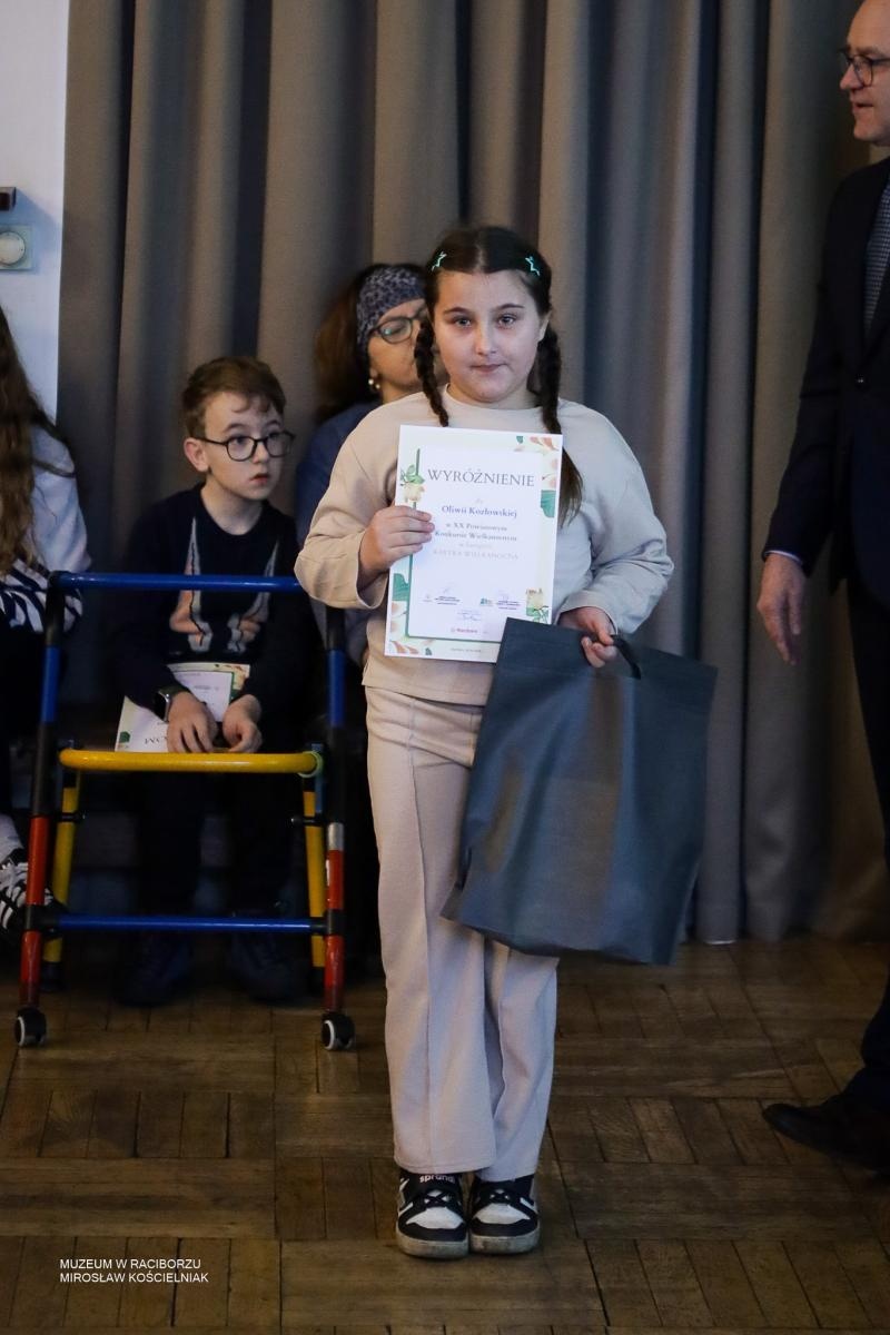 Zdjęcie w galerii na portalu naszraciborz.pl: Rozstrzygnięto XX Powiatowy Konkurs Wielkanocny w Raciborzu wiadomości z regionu