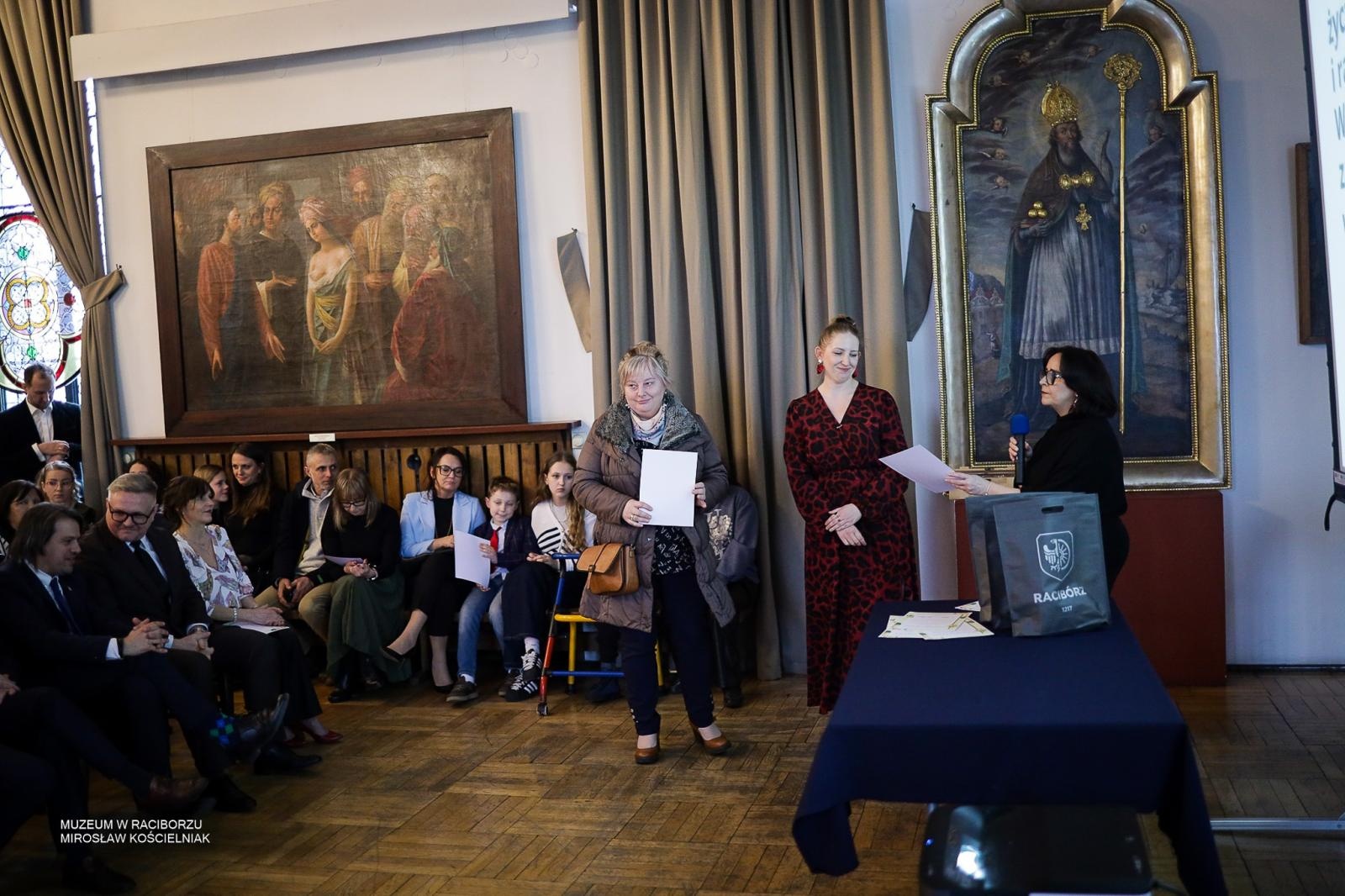 Zdjęcie w galerii na portalu naszraciborz.pl: Rozstrzygnięto XX Powiatowy Konkurs Wielkanocny w Raciborzu wiadomości z regionu