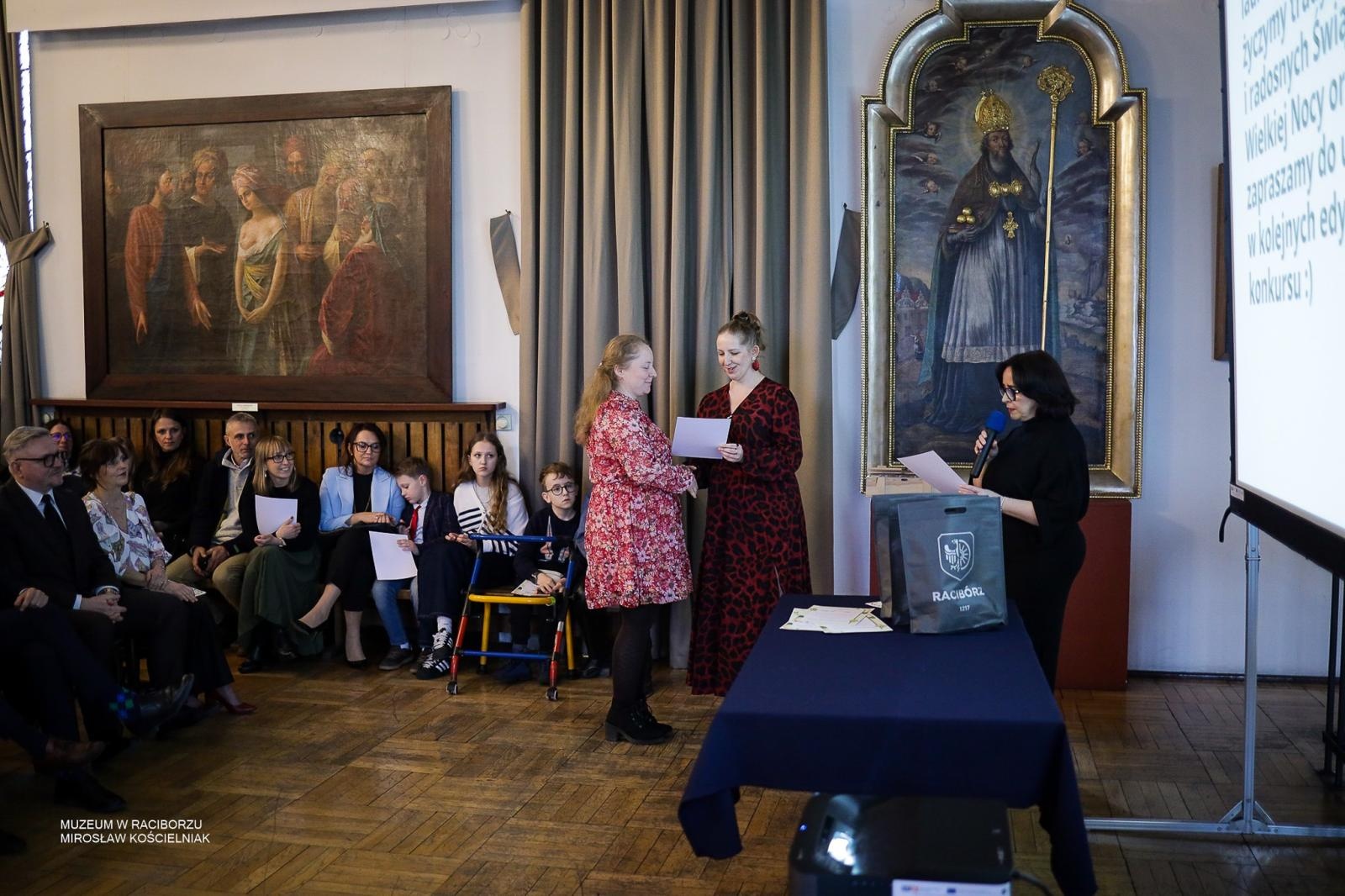 Zdjęcie w galerii na portalu naszraciborz.pl: Rozstrzygnięto XX Powiatowy Konkurs Wielkanocny w Raciborzu wiadomości z regionu