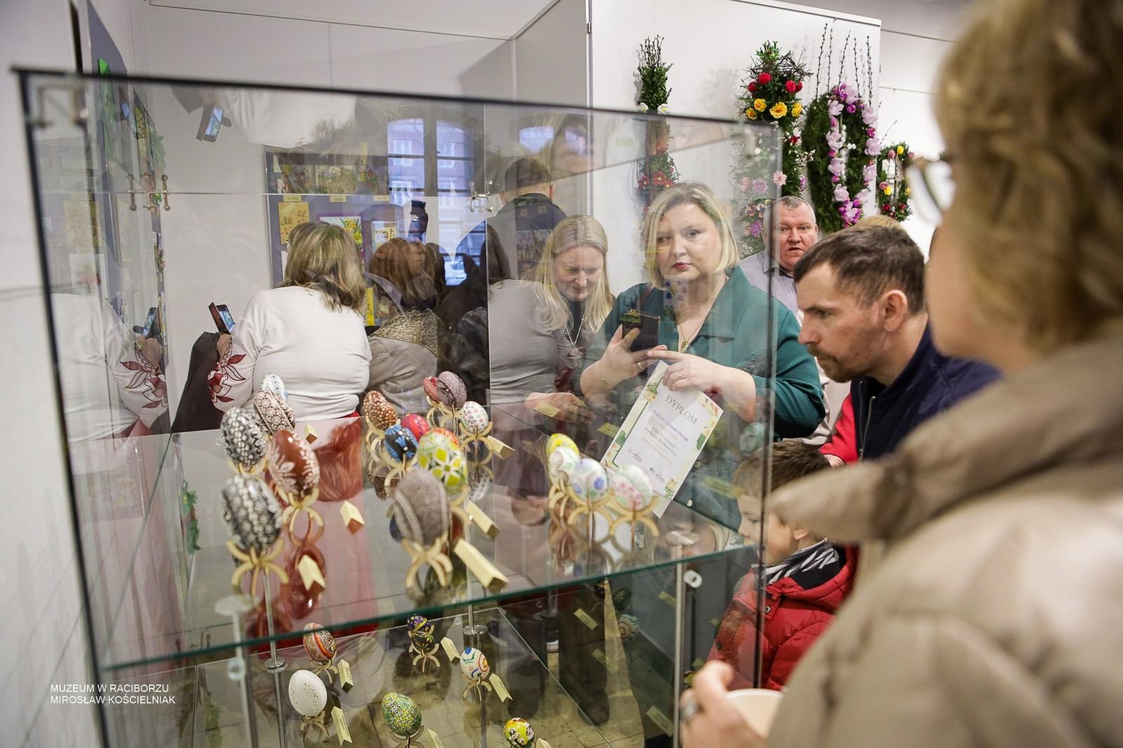 Zdjęcie w galerii na portalu naszraciborz.pl: Rozstrzygnięto XX Powiatowy Konkurs Wielkanocny w Raciborzu wiadomości z regionu
