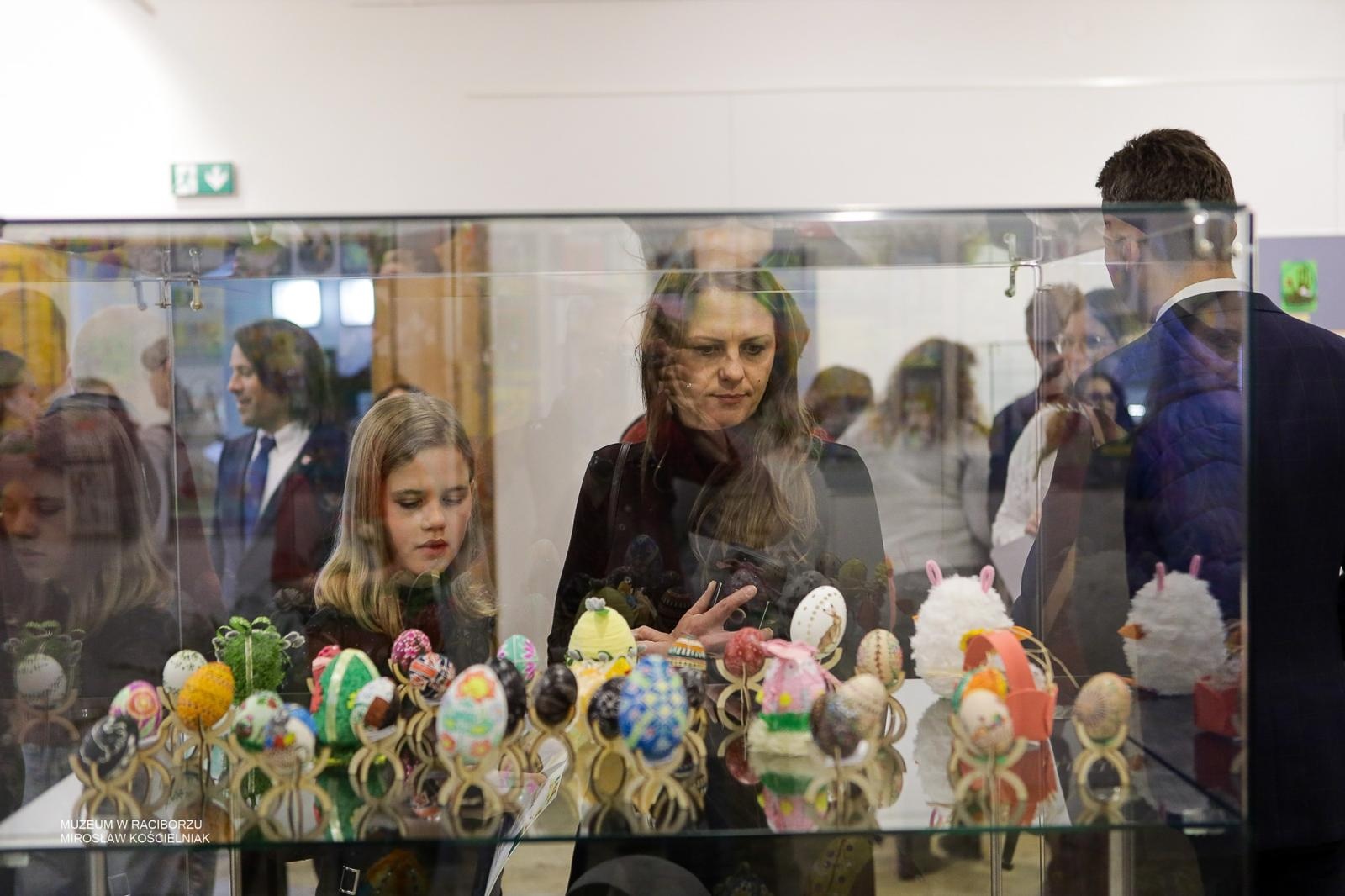 Zdjęcie w galerii na portalu naszraciborz.pl: Rozstrzygnięto XX Powiatowy Konkurs Wielkanocny w Raciborzu wiadomości z regionu