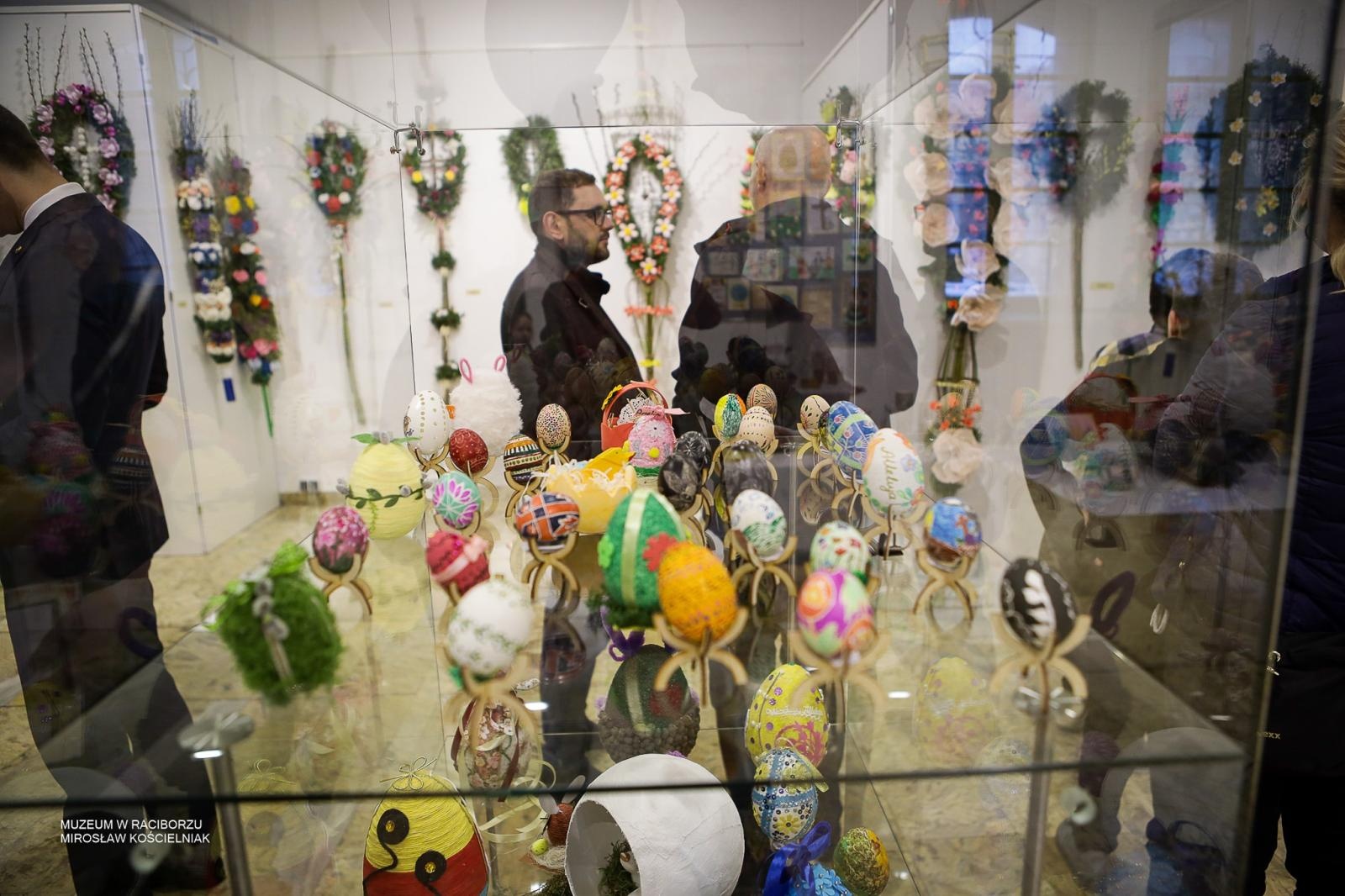 Zdjęcie w galerii na portalu naszraciborz.pl: Rozstrzygnięto XX Powiatowy Konkurs Wielkanocny w Raciborzu wiadomości z regionu