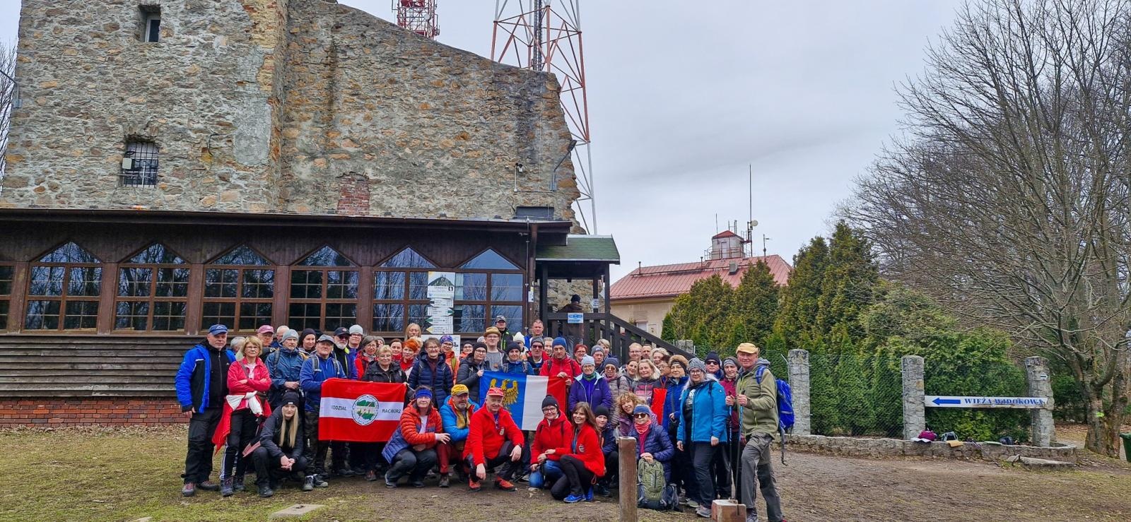 Zdjęcie w galerii na portalu naszraciborz.pl: Dwa szczyty Korony Gór Polski zdobyte przez turystów z Raciborza wiadomości z regionu