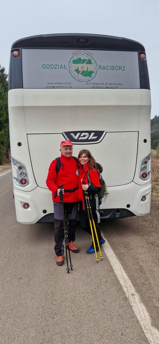 Zdjęcie w galerii na portalu naszraciborz.pl: Dwa szczyty Korony Gór Polski zdobyte przez turystów z Raciborza wiadomości z regionu