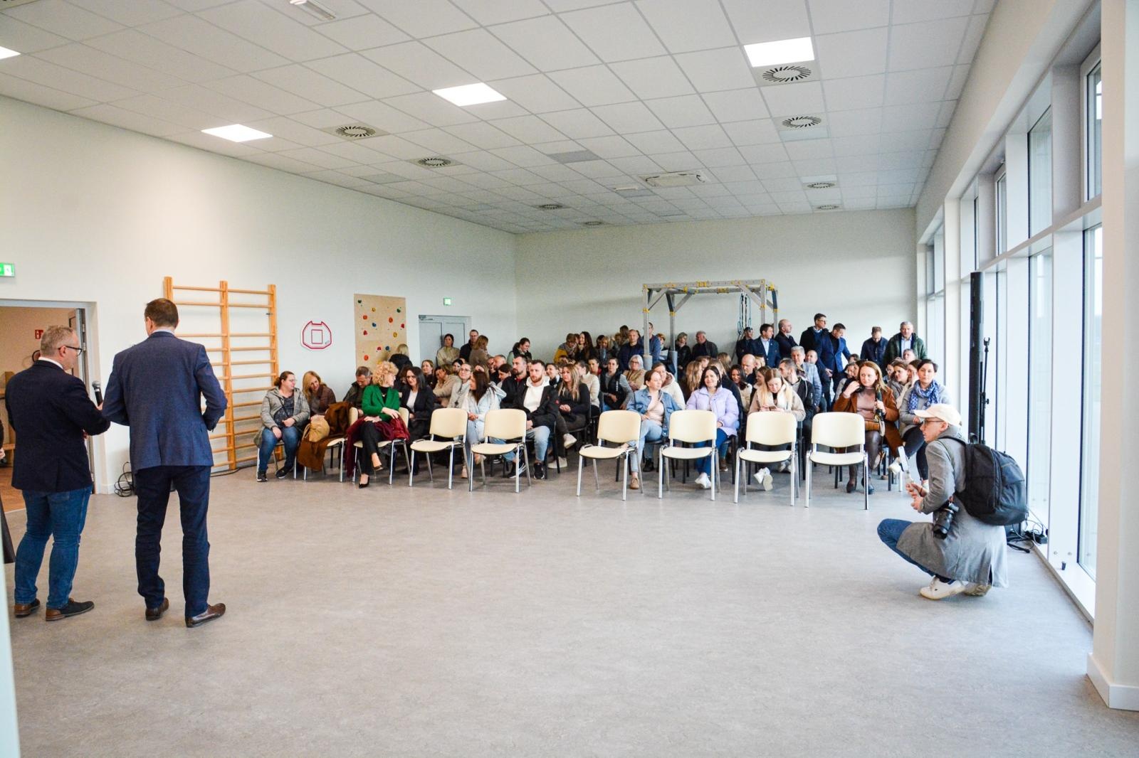 Zdjęcie w galerii na portalu naszraciborz.pl: Przedszkole Eko-Okien w Kornicach przeszło na własność gminy wiadomości z regionu