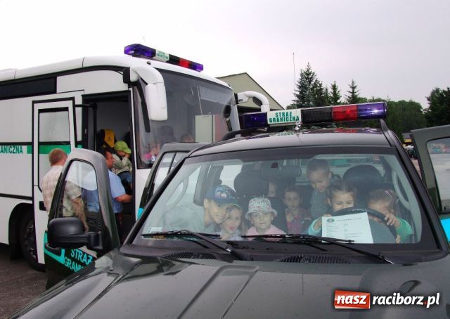 Zdjęcie w galerii na portalu naszraciborz.pl: Dzień Dziecka ze Strażą Graniczną wiadomości z regionu