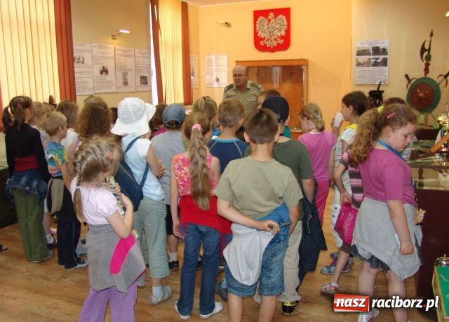 Zdjęcie w galerii na portalu naszraciborz.pl: Dzień Dziecka ze Strażą Graniczną wiadomości z regionu