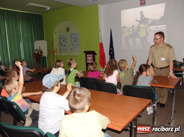Zdjęcie w galerii na portalu naszraciborz.pl: Dzień Dziecka ze Strażą Graniczną wiadomości z regionu
