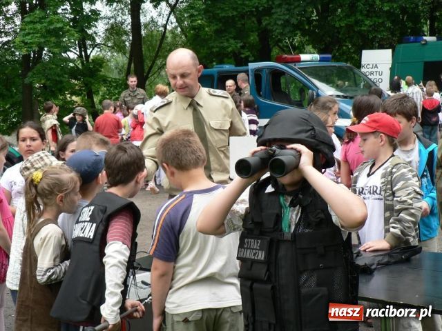 Zdjęcie w galerii na portalu naszraciborz.pl: Dzień Dziecka ze Strażą Graniczną wiadomości z regionu