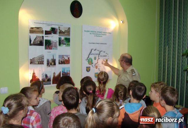 Zdjęcie w galerii na portalu naszraciborz.pl: Dzień Dziecka ze Strażą Graniczną wiadomości z regionu