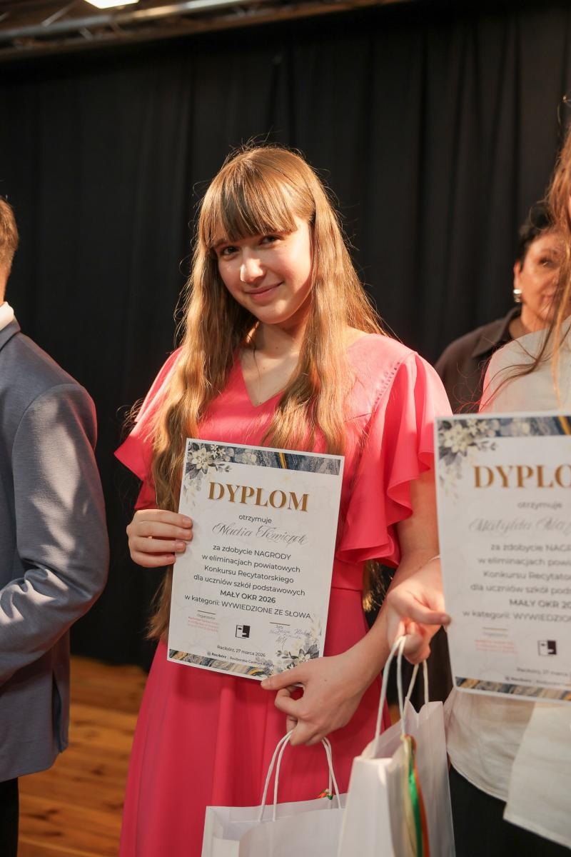 Zdjęcie w galerii na portalu naszraciborz.pl: Powiatowe eliminacje Konkursu Recytatorskiego MAŁY OKR 2026 w Raciborzu wiadomości z regionu