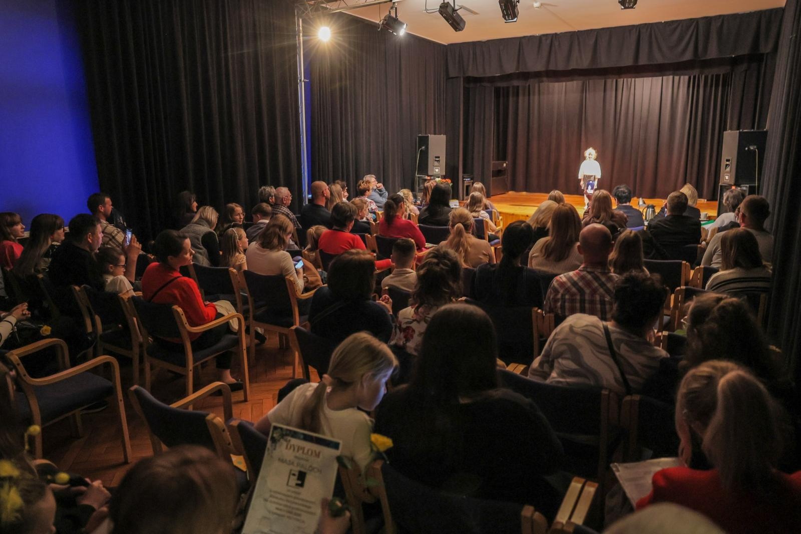 Zdjęcie w galerii na portalu naszraciborz.pl: Powiatowe eliminacje Konkursu Recytatorskiego MAŁY OKR 2026 w Raciborzu wiadomości z regionu