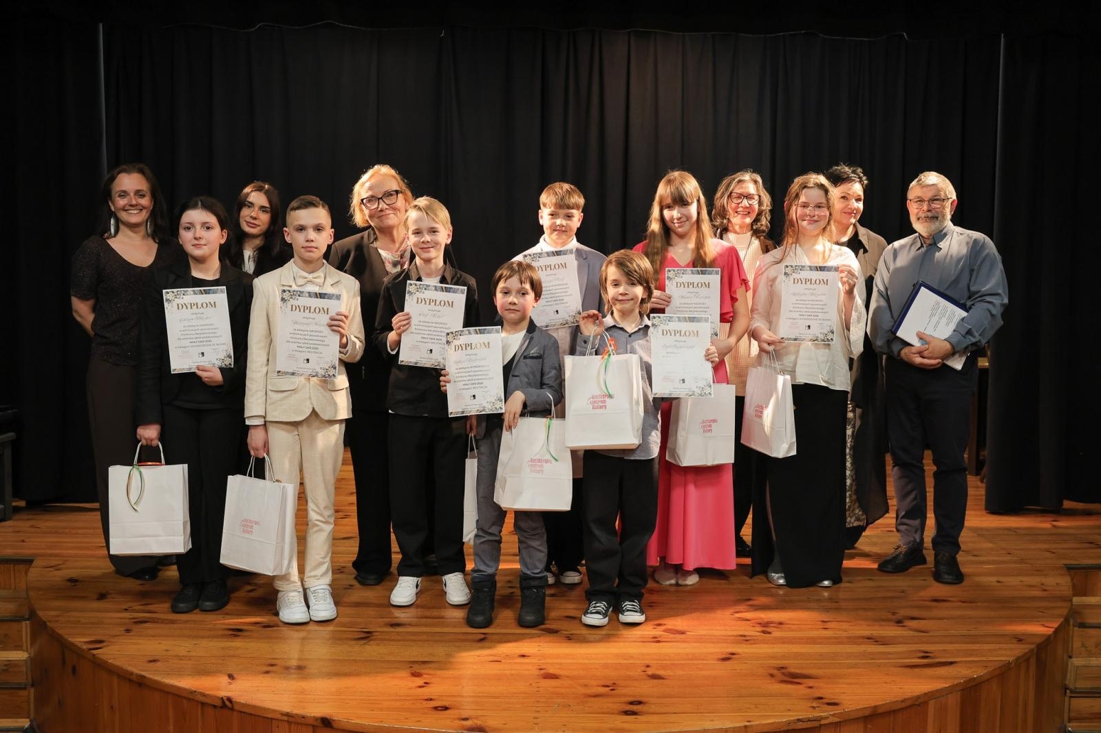 Zdjęcie w galerii na portalu naszraciborz.pl: Powiatowe eliminacje Konkursu Recytatorskiego MAŁY OKR 2026 w Raciborzu wiadomości z regionu