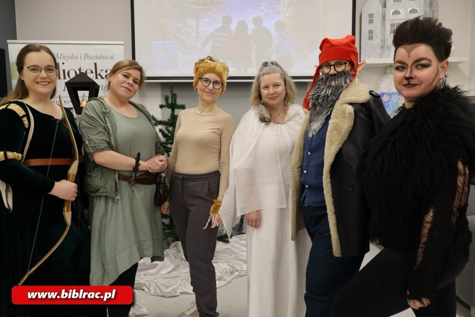 Zdjęcie w galerii na portalu naszraciborz.pl: Biblioteka pełna magii - Noc z Andersenem 2026 w krainie Narnii wiadomości z regionu