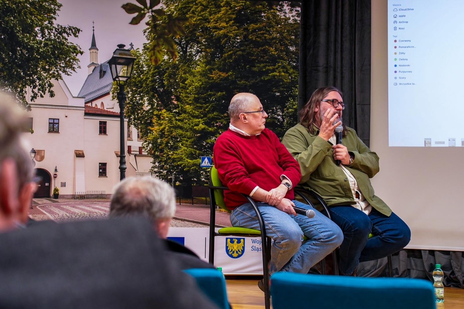 Zdjęcie w galerii na portalu naszraciborz.pl: Czerwony świt nad Odrą. Racibórz 1945 – spotkanie na Zamku Piastowskim wiadomości z regionu