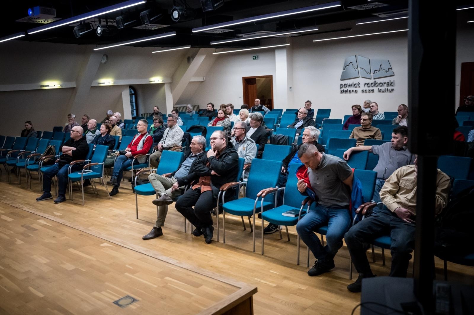 Zdjęcie w galerii na portalu naszraciborz.pl: Czerwony świt nad Odrą. Racibórz 1945 – spotkanie na Zamku Piastowskim wiadomości z regionu