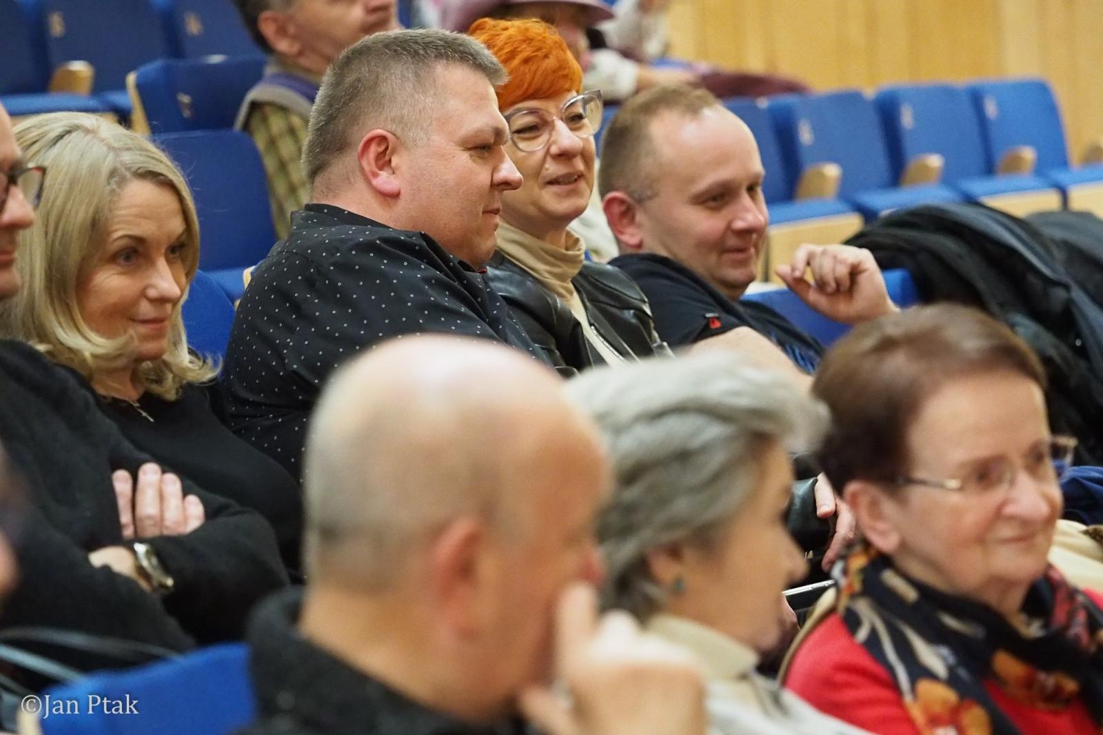 Zdjęcie w galerii na portalu naszraciborz.pl: Magia skrzypiec w raciborskiej PSM. Recital Oliwii Gronowicz wiadomości z regionu